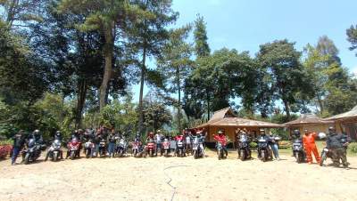 Pers Motor Club (PMC) Sukses Gelar Road Trip ke Curug Citambur Cianjur