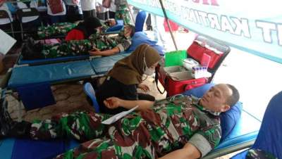 Kodim 0601/Pandeglang Kirimkan Anggota Ikuti Kegiatan Donor Darah Di Ciboleger Lebak Banten