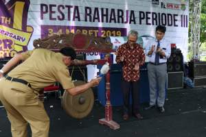 BPR Bagi Mobil Ke Nasabah, Rudy Maesal Perintahkan Optimalkan Pelayanan