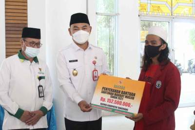 Wabup Tangerang Distribusikan Zakat, Infak dan Shadaqah