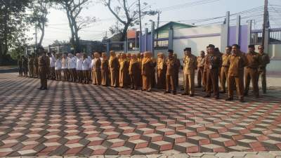 Kepala Sekolah Beserta Pemerintah Kecamatan Cisoka Laksanakan Apel Pagi Dan Coffe Morning