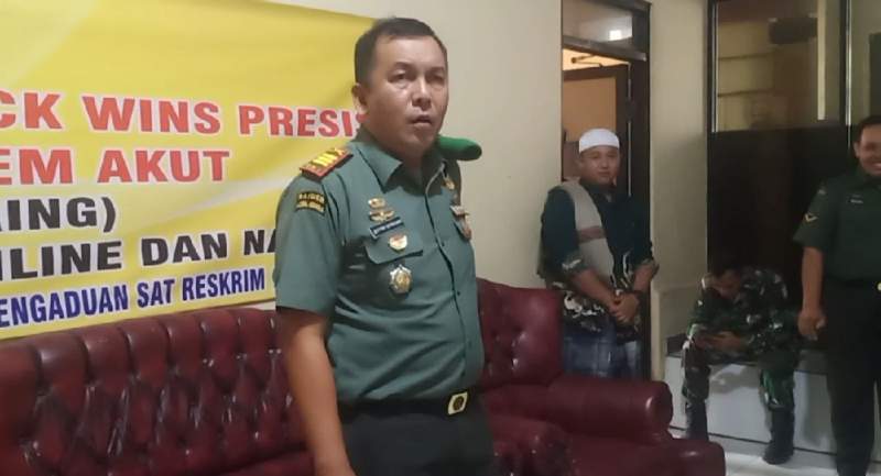 Danramil Cisoka Bersama Anggotanya Datangi Polsek Cisoka