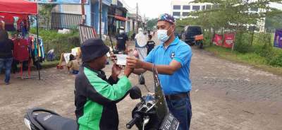 Cegah Penyebaran Covid-19, Jajaran RW 06 Kelurahan Tigaraksa Gerebek Masker