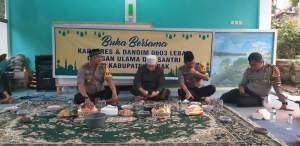 Polres Lebak Buka Puasa Bareng Santri