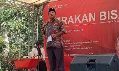 Anggota Komisi X DPR RI Bersama Dinas Pariwisata Lakukan Gerakan BISA di Kramat Solear