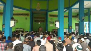 Warga Binaan Rutan Klas 1 Jambe Gelar Shalat Ghaib