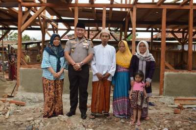 Pondok Pesantren Terbakar, Kapolres Berikan Bantuan