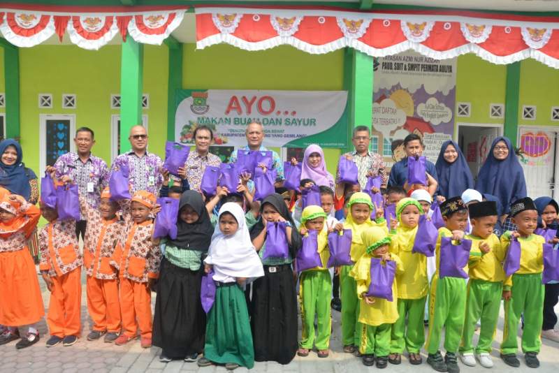 Dinas Pertanian dan Ketahanan Pangan Kabupaten Tangerang Ajak Anak TK Makan Buah dan Sayur