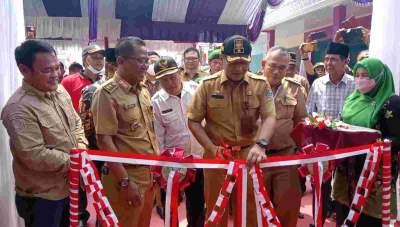 Kantor Desa Cikuya di Resmikan Secara Meriah