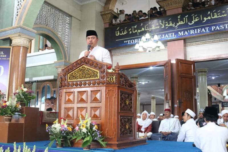 Kapolda Banten Brigjen Pol Drs Tomsi Tohir saat memberikan sambutan pada acara Haul ke-60 Tuan Syekh Abdul Qodir Al-Jaelani, Minggu (16/12/2018).