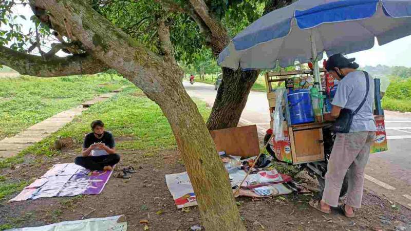 Di tengah Pandemi Covid-19, Pedagang Kaki Lima Menjerit Omset Pendapatan Berkurang