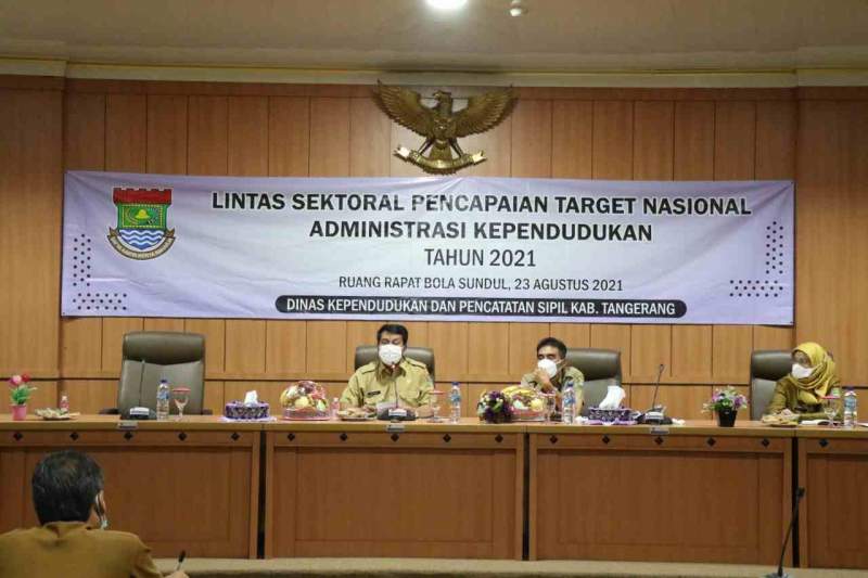 Sekda Buka Rakor Target Adminduk tahun  2021