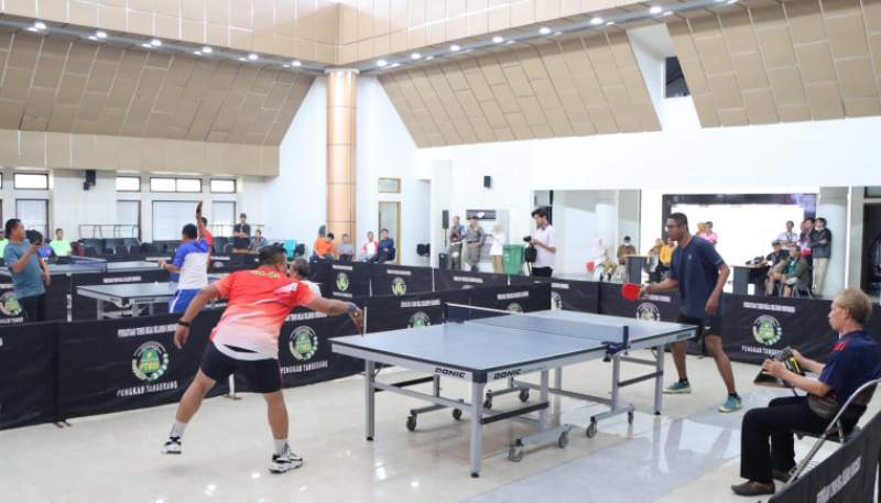 Disdik Juara Lomba Tenis Meja POR Antarpegawai Kabupaten Tangerang