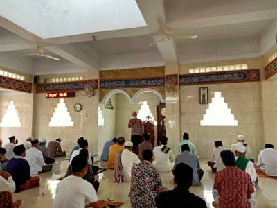 Foto : Kapolsek Cisoka AKP Nurrokhman, SH Imbau Jama&#039;ah Masjid Patuhi Protokol Kesehatan