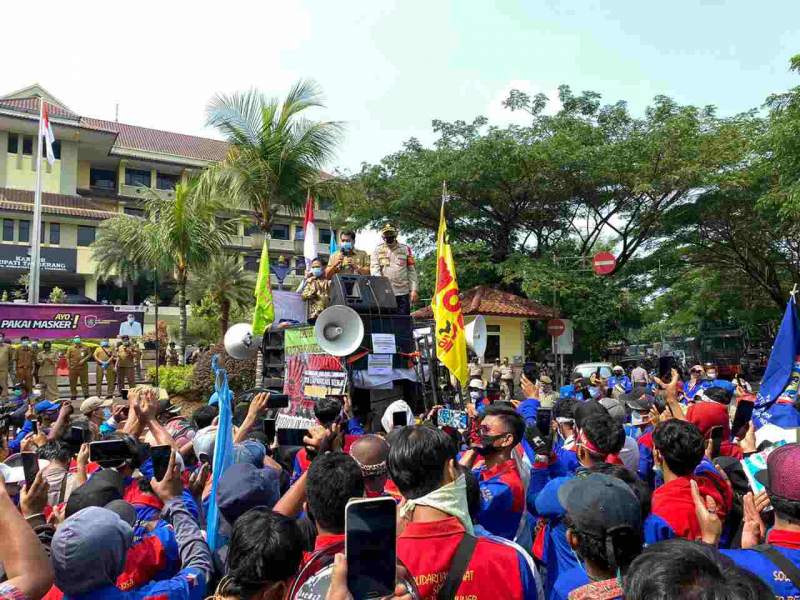 Foto : Sekda Terima Perwakilan Demo Buruh Menolak UU Omnibus Law Cipta Kerja