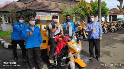 Disperindag Kota Cilegon Beri Bantuan Beca Motor Kepada Kelompok Usaha Kecil Menengah