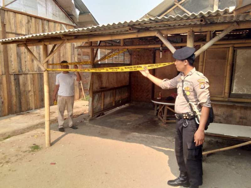 Tempat esek-esek berkedok Warung kopi disegel Polresta Tangerang.