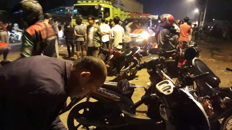 Truk Tanah Lindas Pengendara Motor Hingga Tewas