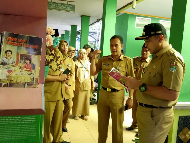 Bupati Tangerang dan Sekda Tinjau Pelaksanaan UN