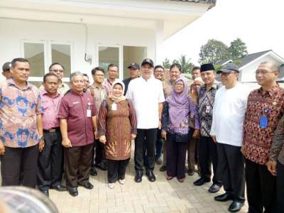 Bupati Zaki Iskandar Tinjau Sekolah Hasil Ruilslag