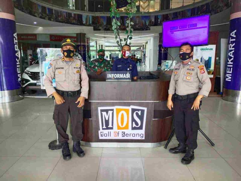 Foto : AKBP Yunus Hadith Pranoto, S.IK., Polres Serang Kota Gelar Ops Protkes Di Pusat Perbelanjaan Mall Of Serang (MOS)