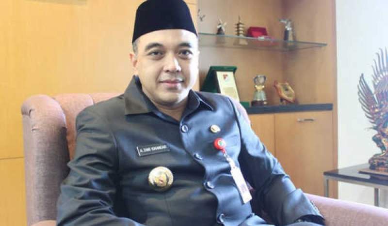 Bupati Tangerang Ahmed Zaki Iskandar