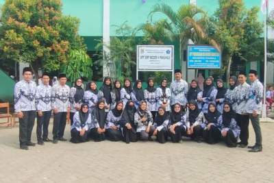 SDN Kohod III Bersama SMPN 4 Pakuhaji Rayakan HUT PGRI Ke-77, Berjalan Dengan Hidmat