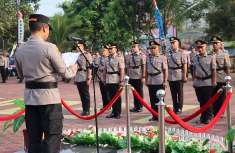 Kapolres Lebak Hadiri Sertijab Kapolsek