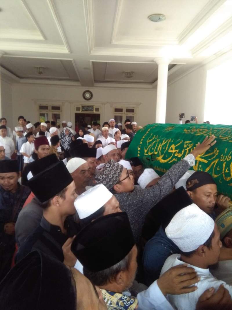 Kapolres Pandeglang Hadiri Pemakaman Pimpinan Ponpes As-Sanusiyah