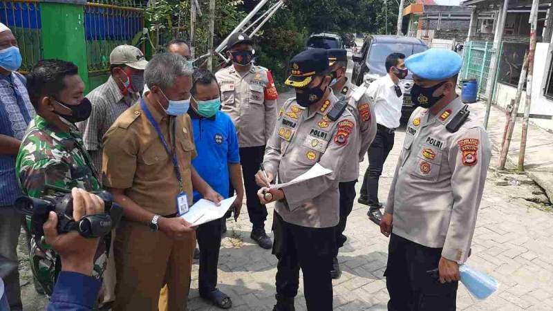 Kapolresta Tangerang Tinjau Posko PPKM Darurat RW 06 Kelurahan Tigaraksa