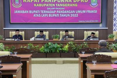 Wabup H. Mad Romli Sampaikan Jawaban Pemandangan Umum Fraksi DPRD Atas LKPJ 2022