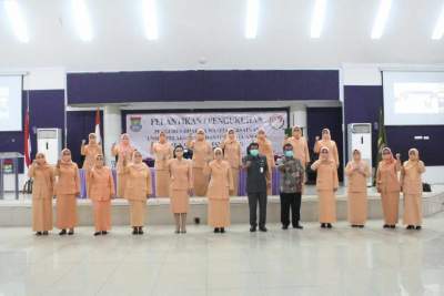 Foto : Pengurus Dharmawanita Persatuan Unsur pelaksana Badan/Dinas/Kecamatan Se Kabupaten Tangerang Resmi di Lantik