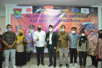 Bupati Zaki Lepas Produk UMKM Go Internasional