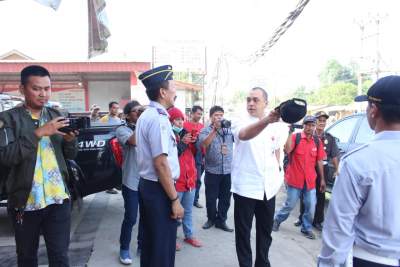 Hari Pertama Pelarangan Truck, Zaki Sewot