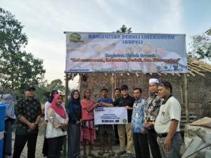 Bedah rumah warga miskin di Jayanti.