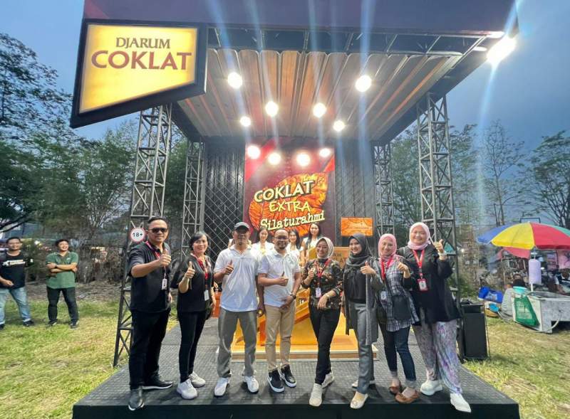 Annieland Sehari Bersama Coklat Dalam Pesta Rakyat