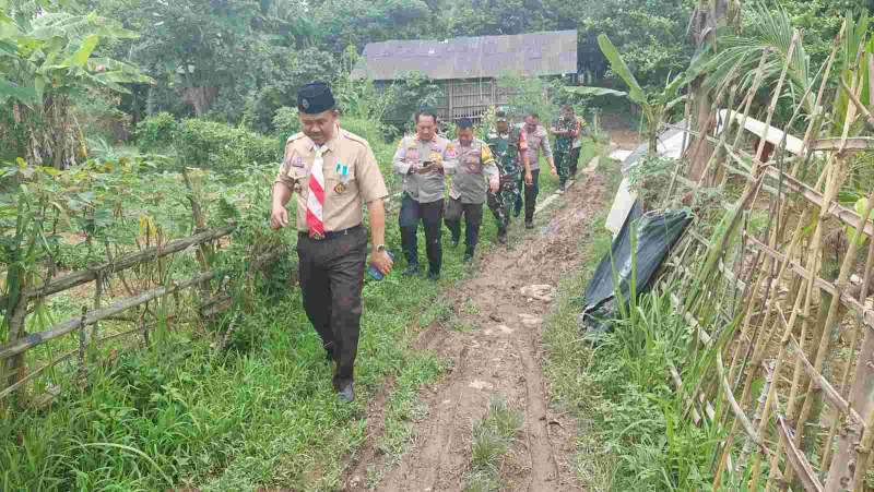 Forkopimcam Cisoka Blusukan Ke Daerah Perbatasan