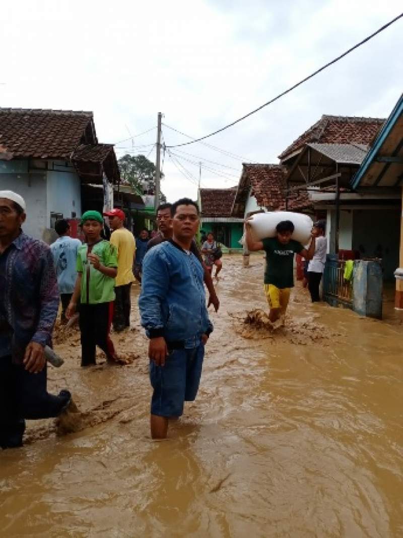 Foto : Sri Kusmiyati For Lensa Fokus