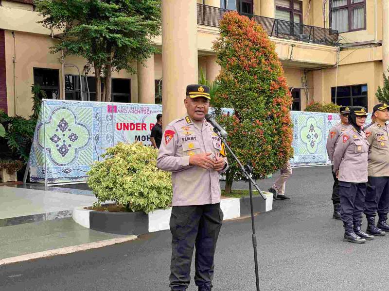 Karoops Polda Banten, Pimpin Apel dan Bagikan Uang Saku Serta Pembekalan Operasi Lilin Maung 2024