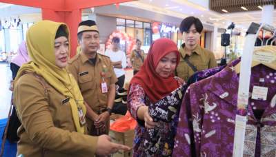 65 UMKM Ikut Pameran Karya dan Produk Usaha Mikro Dinas KUM Selama 5 Hari