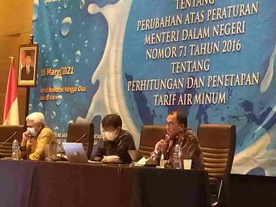 Dirut Perumdam TKR  Jadi Pembicara Nasional Sosialisasi Perhitungan dan Penetapan Tarif Air Minum