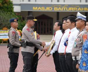 Ungkap Kasus Pembunuhan Oleh Oknum Aparat, Kasat Reskrim Dapat Penghargaan