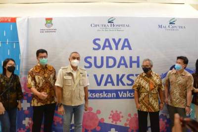 Dukung Pemerintah Pusat, Bupati Zaki Manjakan Lansia Untuk Jadi Prioritas penerima Vaksinasi